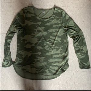 Old Navy long sleeve t shirt
